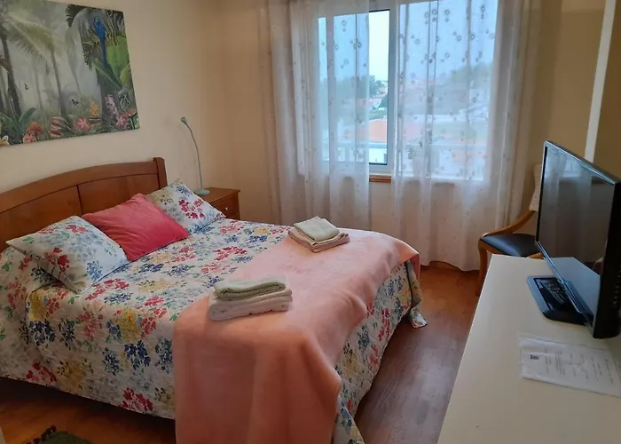 Mar - V N Gaia Rum i privatbostad Aguda (Porto)